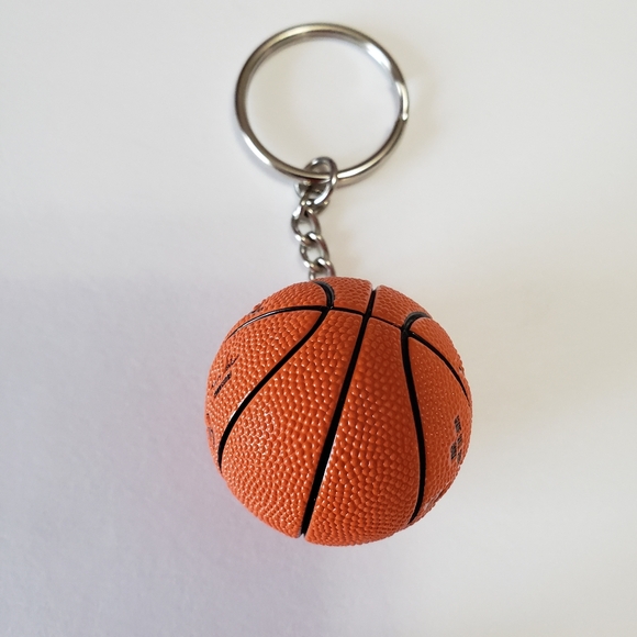 Basketball ball Key Chain - Picture 6 of 8